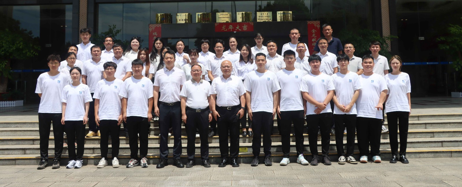 172611035369713481.jpg 集體2_副本_副本.jpg